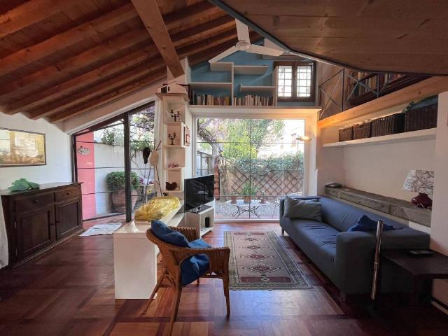 Villa Indipendente in affitto a Quartiere 2, Firenze