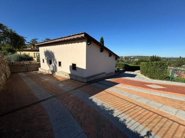 Villa Indipendente in affitto a Quartiere 3, Firenze
