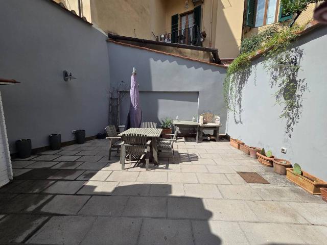 Villa Indipendente in affitto a Quartiere 5, Firenze
