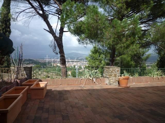 Villa Indipendente in affitto a Quartiere 3, Firenze