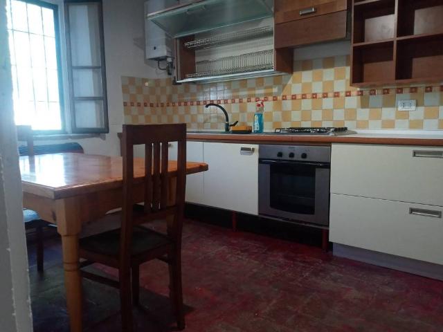 Villa Indipendente in affitto a Val d’Enza, Re