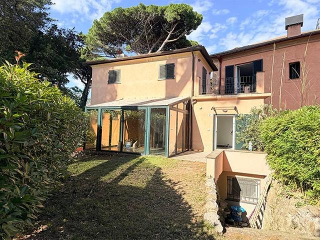 Villa Indipendente in affitto a Levante, Serra Riccò
