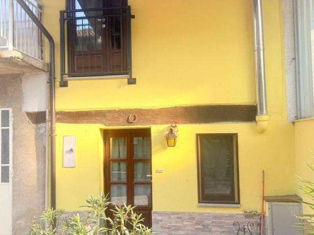 Villa Indipendente in affitto a Unione Montana di Comuni delle Valli di Lanzo, Ceronda e Casternone, Piemonte