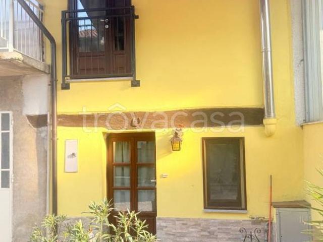 Villa Indipendente in affitto a Unione Montana di Comuni delle Valli di Lanzo, Ceronda e Casternone, Piemonte