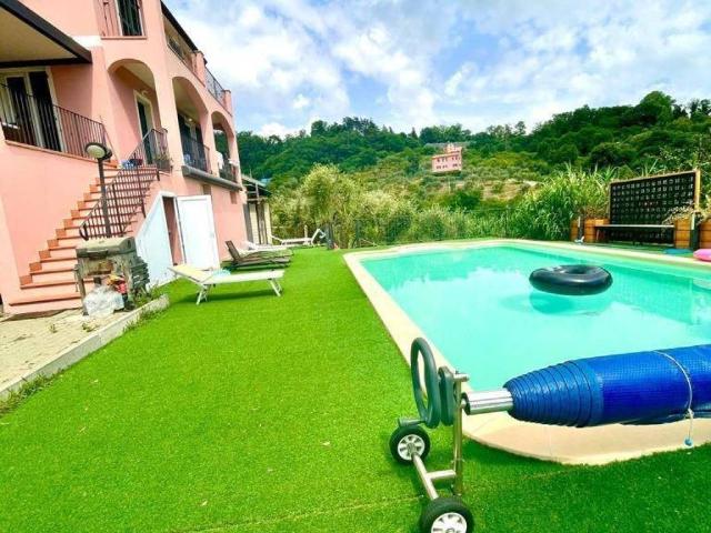 Villa Indipendente in affitto a Sarbia, La Spezia