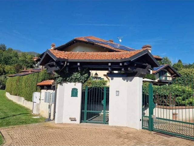 Villa Indipendente in affitto a Unione Montana di Comuni delle Valli di Lanzo, Ceronda e Casternone, Piemonte