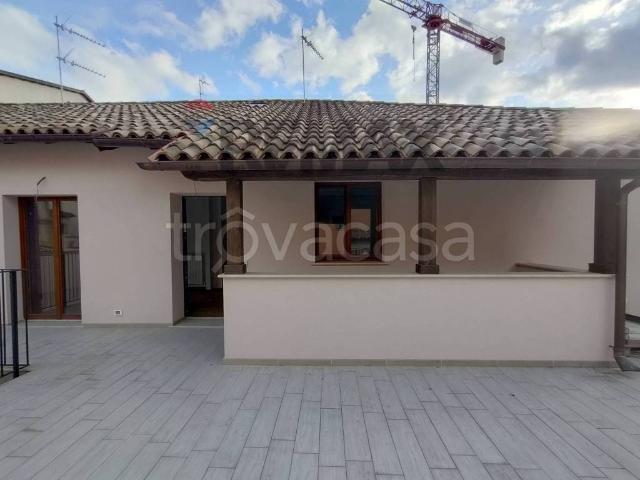 Villa Indipendente in affitto a Torretta, Tornimparte