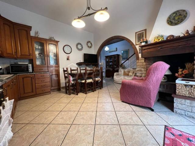 Villa Indipendente in affitto a Lastra A Signa, Toscana