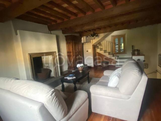 Villa Indipendente in affitto a Bagni Di Lucca Ponte, Toscana