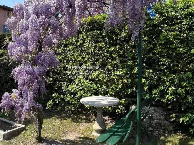 Villa Indipendente in affitto a Mandello Del Lario, Lombardia