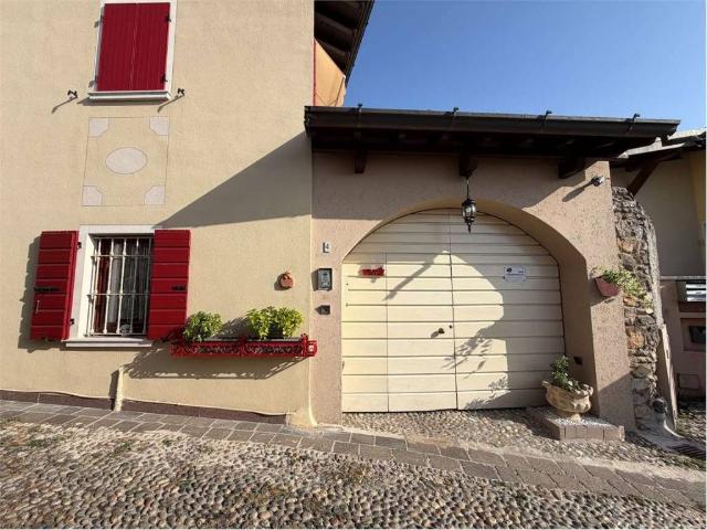 Villa Indipendente in affitto a Montinelle, Manerba Del Garda