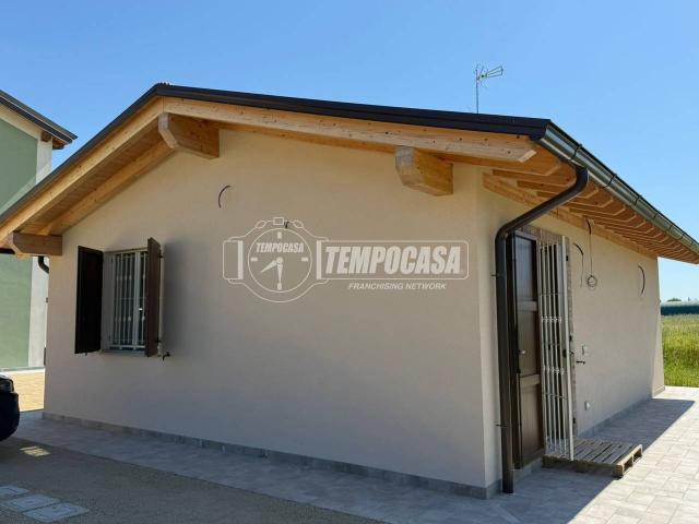 Villa Indipendente in affitto a Unione dei comuni del Distretto Ceramico, Maranello