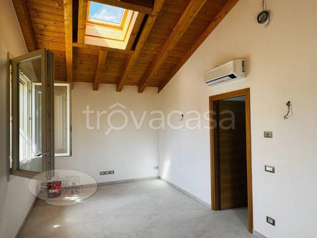 Villa Indipendente in affitto a Unione dei comuni del Distretto Ceramico, Maranello