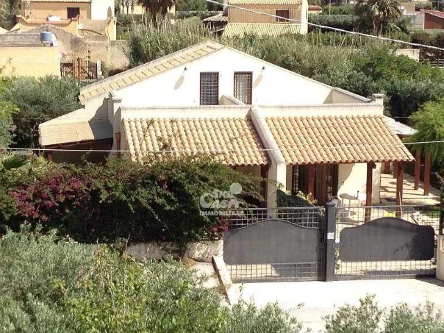 Villa Indipendente in affitto a Casabianca, Marsala