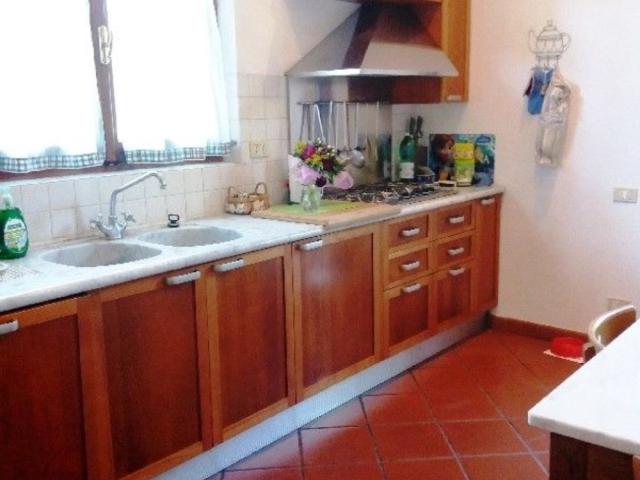Villa Indipendente in affitto a San Carlo, Marina Di Massa