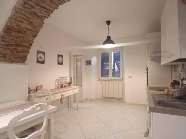 Villa Indipendente in affitto a San Carlo, Marina Di Massa