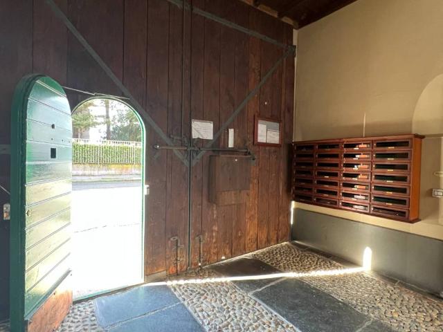 Villa Indipendente in affitto a Municipio 6, Milano