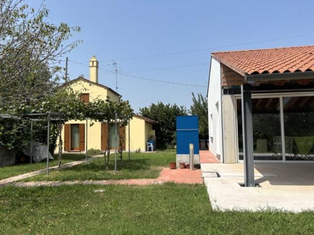 Villa Indipendente in affitto a Borgo Vecchio, Gambarare