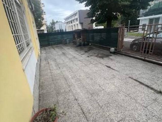 Villa Indipendente in affitto a Crocetta-San Lazzaro-Modena Est, Modena