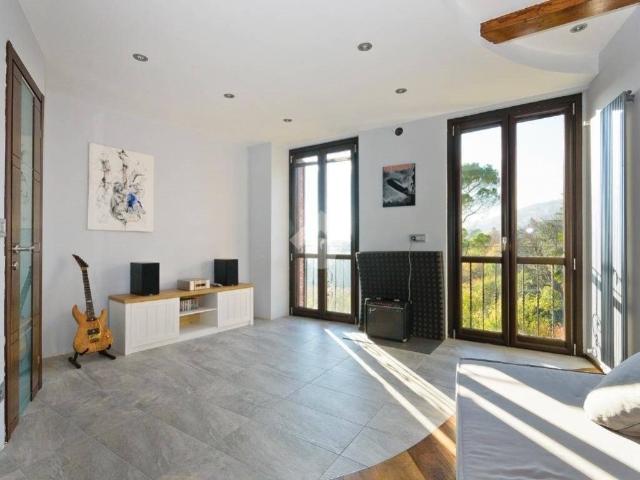 Villa Indipendente in affitto a Revigliasco, Piemonte