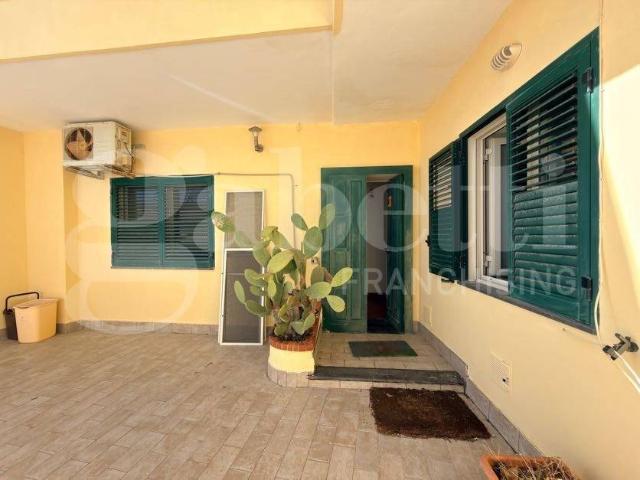 Villa Indipendente in affitto a Monte Di Procida, Campania