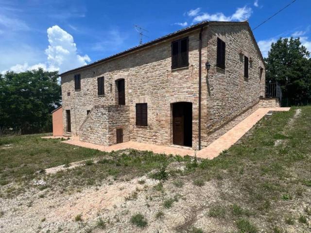 Villa Indipendente in affitto a Marche, Fermo