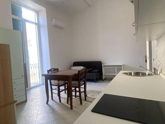 Villa Indipendente in affitto a Municipalità 2, Napola