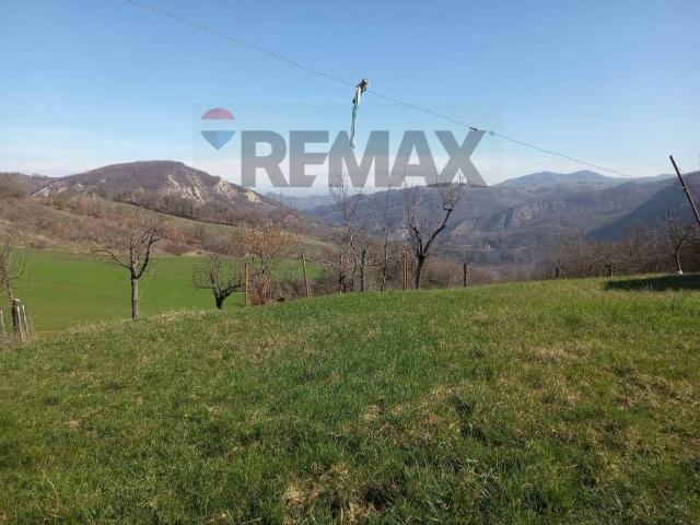 Villa Indipendente in affitto a Neviano Degli Arduini, Reggio Emilia