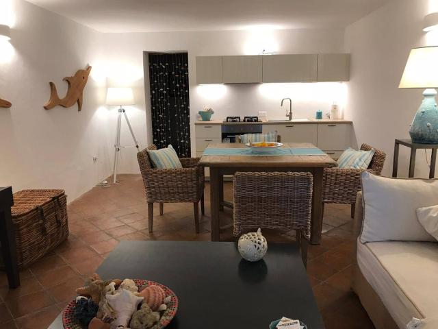 Villa Indipendente in affitto a San Pantaleo, Sardigna/Sardegna