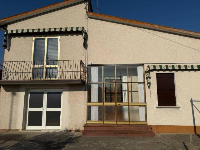 Villa Indipendente in affitto a Voltabarozzo, Padova