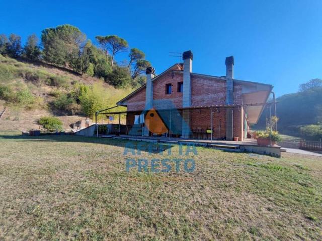 Villa Indipendente in affitto a Legoli, Toscana