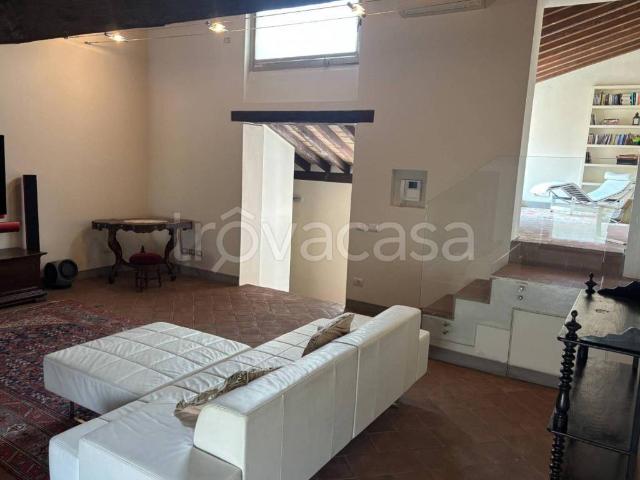 Villa Indipendente in affitto a Parma