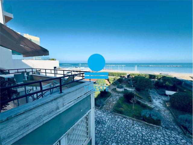 Villa Indipendente in affitto a Loreto, Marche