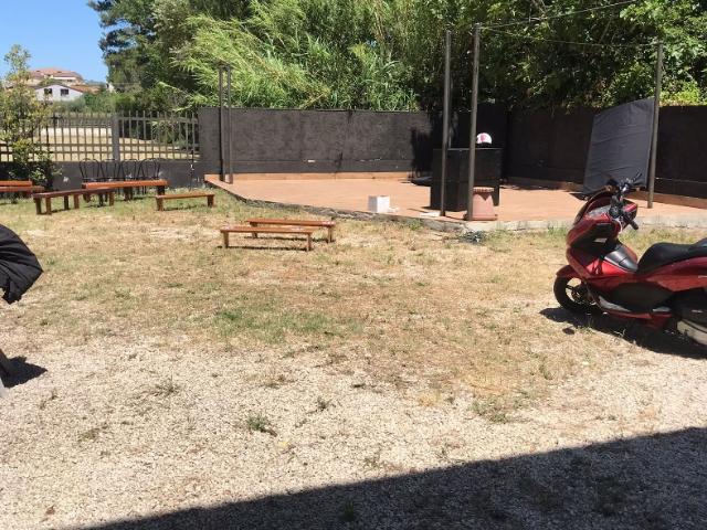 Villa Indipendente in affitto a Rancitelli, Pescara