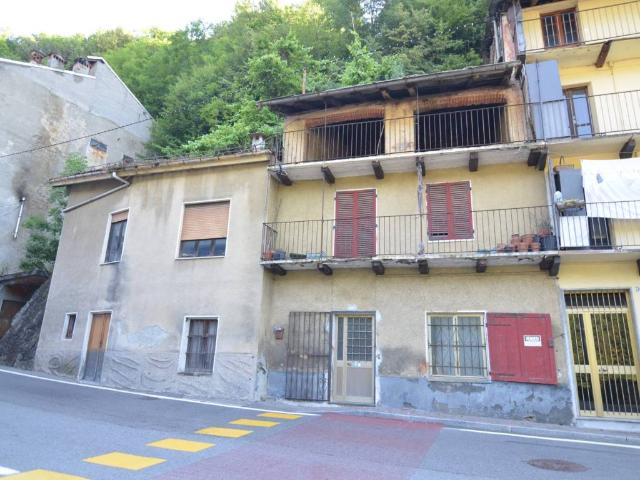 Villa Indipendente in affitto a Unione Montana di Comuni delle Valli di Lanzo, Ceronda e Casternone, Piemonte