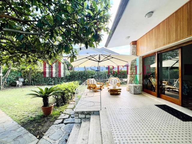 Villa Indipendente in affitto a Tonfano, Toscana