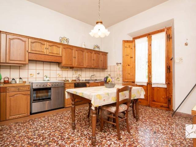 Villa Indipendente in affitto a Pistoia, Toscana