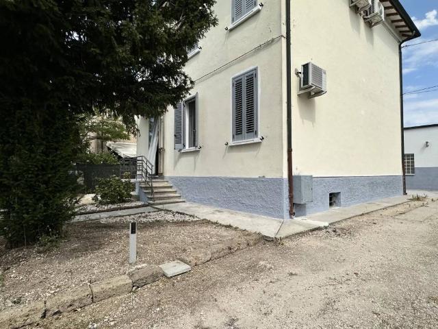 Villa Indipendente in affitto a Poggio Rusco, Lombardia