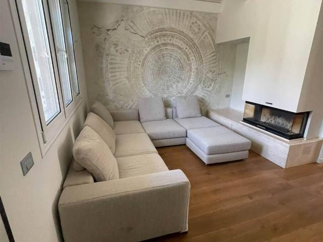 Villa Indipendente in affitto a Prato, Toscana