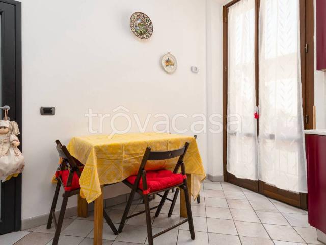 Villa Indipendente in affitto a Centro Direzionale, Prato