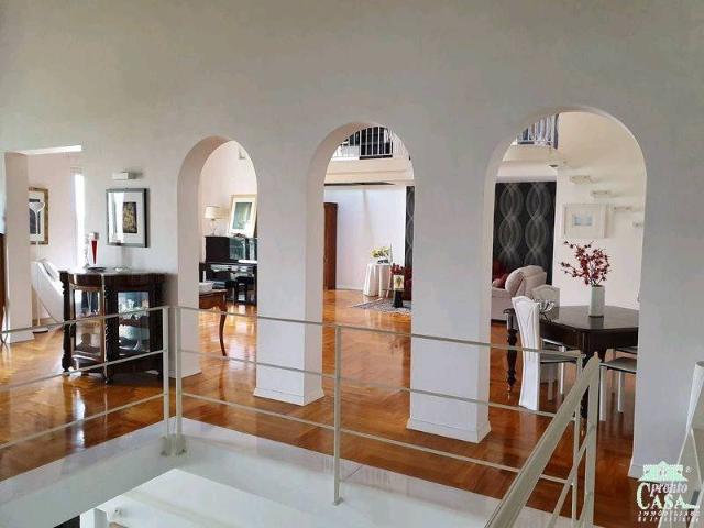 Villa Indipendente in affitto a Cappuccini, Ragusa
