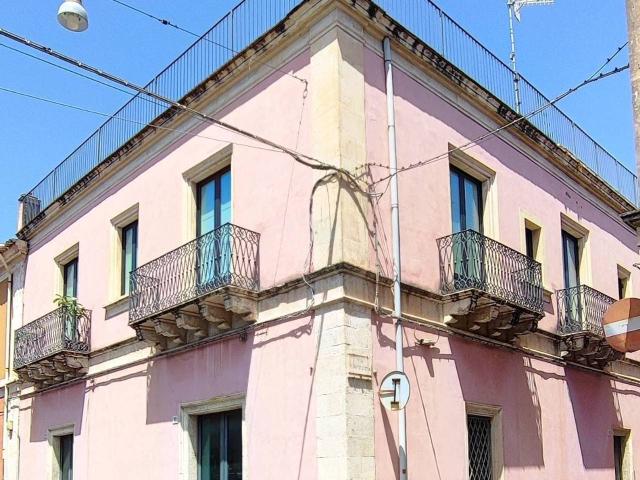 Villa Indipendente in affitto a Riposto, Sicilia