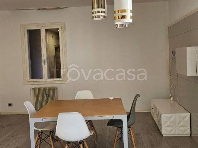 Villa Indipendente in affitto a Borgo Nuovo, Rosà
