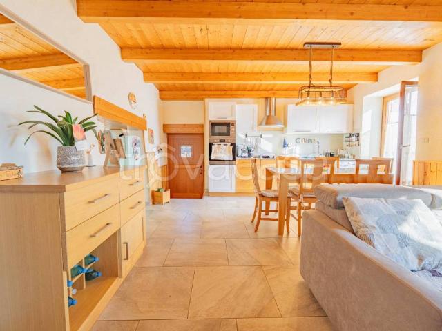 Villa Indipendente in affitto a Graziani-Civalleri, Sampeyre
