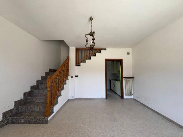 Villa Indipendente in affitto a Piemonte, Asti