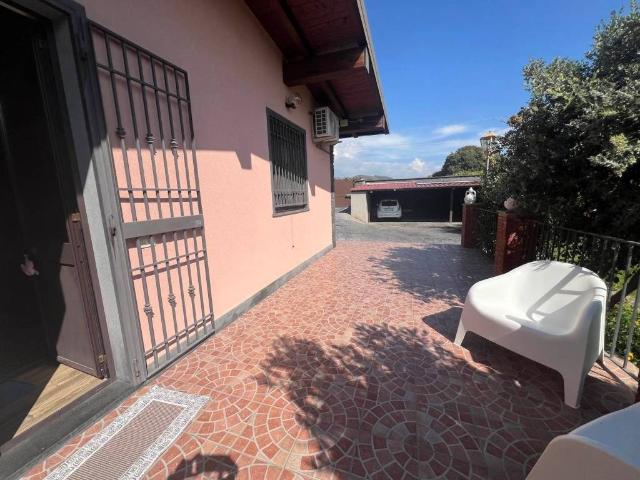 Villa Indipendente in affitto a Villaggio Inchiuso, San Giovanni la Punta