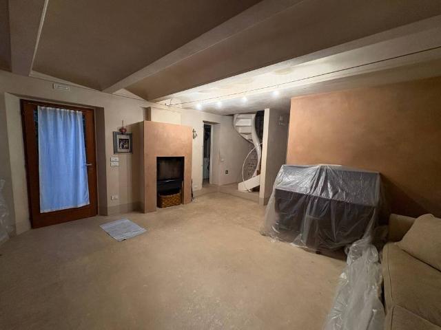 Villa Indipendente in affitto a Unione di comuni Valmarecchia, Santarcangelo Di