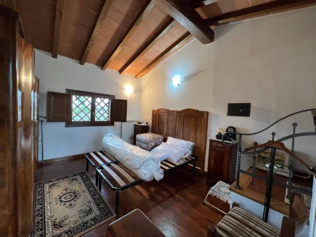 Villa Indipendente in affitto a Scandicci, Toscana