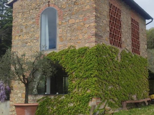 Villa Indipendente in affitto a San Paolo a Mosciano, Scandicci