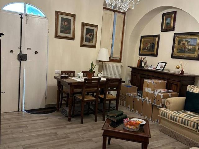 Villa Indipendente in affitto a Signa, Toscana